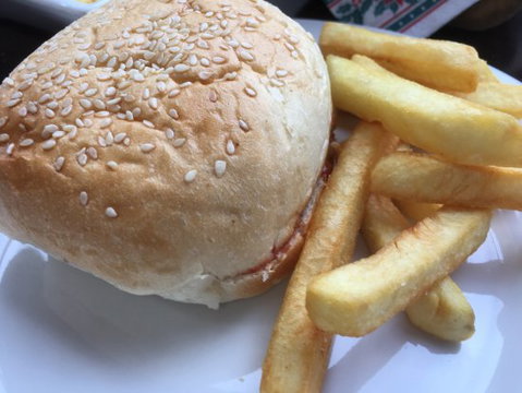 Mayfair Take Away - Kalgoorlie Accommodation 0