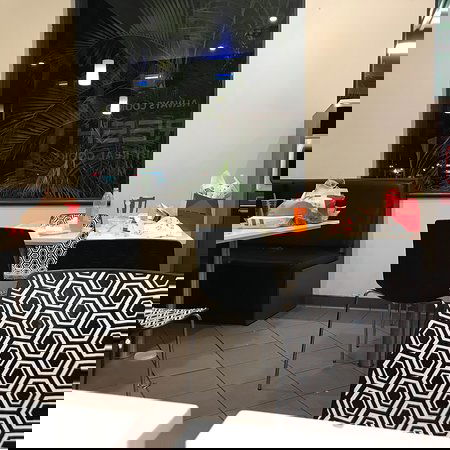 KFC - Kalgoorlie Accommodation 0