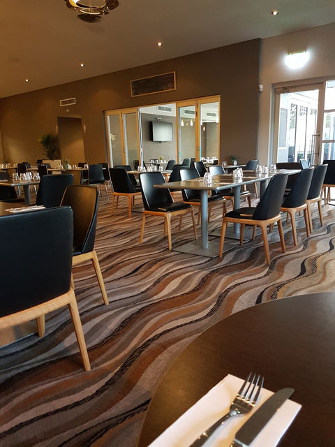 The Kwinana Local - Kalgoorlie Accommodation 10