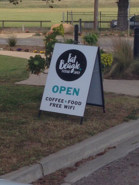Fat Beagle Coffee Shop - Kalgoorlie Accommodation 1