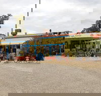The Travelling Duck Cafe - Kalgoorlie Accommodation