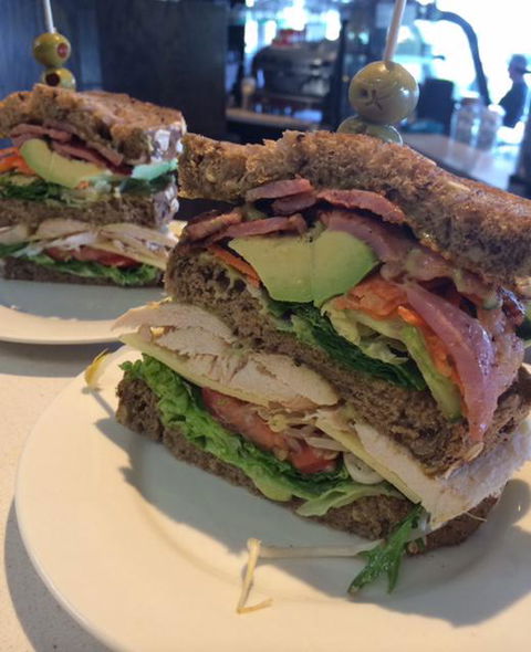 K & K Cafe Restaurant - Kalgoorlie Accommodation 6