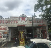 The Barn and Scotty's Garage - Kalgoorlie Accommodation