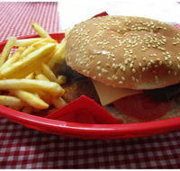 Mel's Diner  takeaway - Kalgoorlie Accommodation