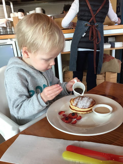 Tuck Shop Cafe - Kalgoorlie Accommodation 3