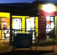 Madonna's Cafe - Kalgoorlie Accommodation