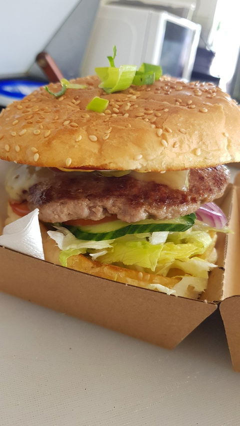 HK's Food Shed - Kalgoorlie Accommodation 4