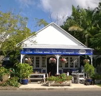 The Blue and White Teapot Cafe - Kalgoorlie Accommodation
