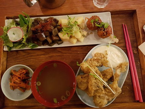 Yong Green Food - Kalgoorlie Accommodation 0