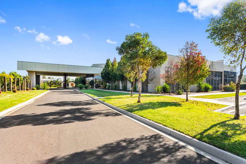 Quality Suites Point Cook Seasons 5 - Kalgoorlie Accommodation 4