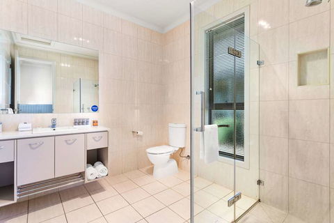 Quality Suites Point Cook Seasons 5 - Kalgoorlie Accommodation 9