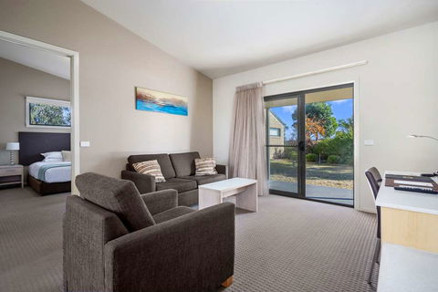 Quality Suites Point Cook Seasons 5 - Kalgoorlie Accommodation 10