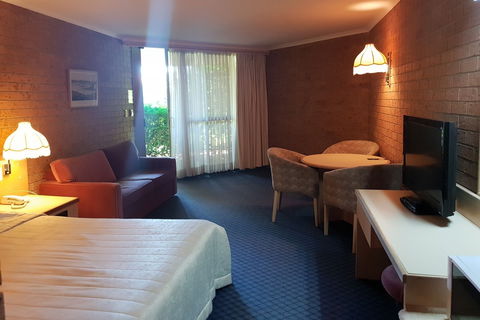 The John Hunter Motel - Kalgoorlie Accommodation 0