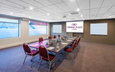 Crowne Plaza Canberra - Kalgoorlie Accommodation 8