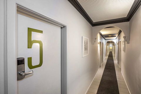 Skyways Hotel - Kalgoorlie Accommodation 1