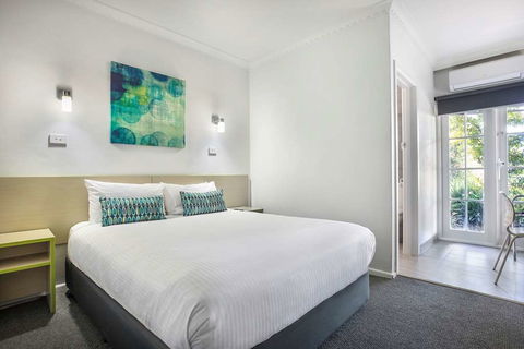 Skyways Hotel - Kalgoorlie Accommodation 2