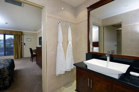 Powerhouse Hotel Armidale by Rydges - Kalgoorlie Accommodation 3