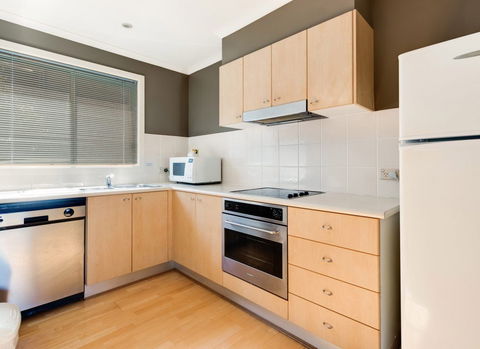 Aqualuna Beach Resort - Kalgoorlie Accommodation 6