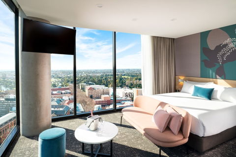 Crowne Plaza Adelaide - Kalgoorlie Accommodation 12