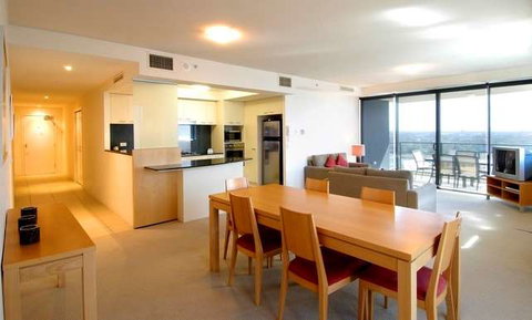 Mantra Broadbeach on the Park - Kalgoorlie Accommodation 4