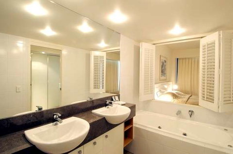 Mantra Broadbeach on the Park - Kalgoorlie Accommodation 13