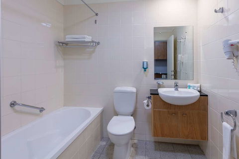 Nesuto Canberra Apartment Hotel - Kalgoorlie Accommodation 4