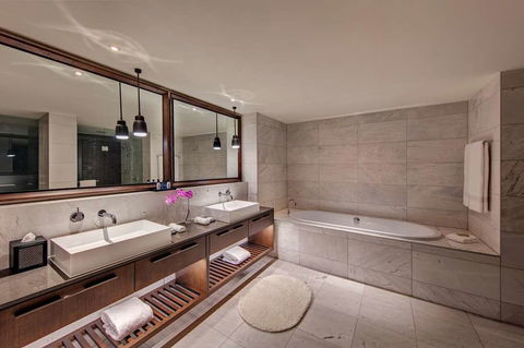 The Star Grand Hotel and Residences - Kalgoorlie Accommodation 4