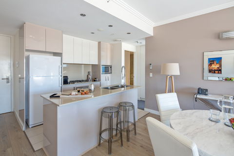 Zara Tower Serviced Apartments - Kalgoorlie Accommodation 11