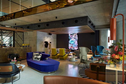 QT Melbourne - Kalgoorlie Accommodation 1