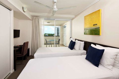 Cairns Central Plaza Apartment - Kalgoorlie Accommodation 2