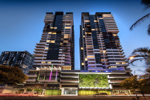 Arise Ivy And Eve - Kalgoorlie Accommodation 0