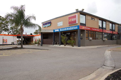 Nightcap at Playford Tavern - Kalgoorlie Accommodation 0