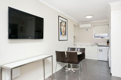 Forrest Hotel & Apartments - Kalgoorlie Accommodation 2