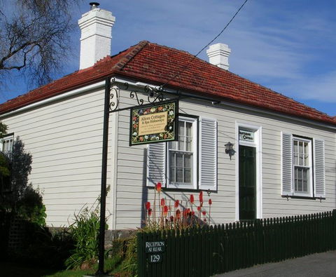 Alice's Cottages - Kalgoorlie Accommodation 0