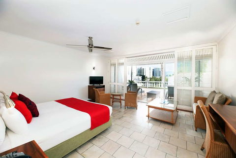 Ramada By Wyndham Cairns City Centre - Kalgoorlie Accommodation 1