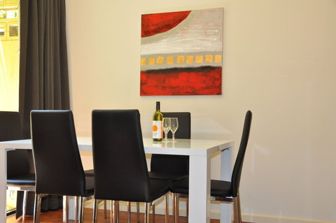 RNR Apartments, Adelaide - Kalgoorlie Accommodation 2