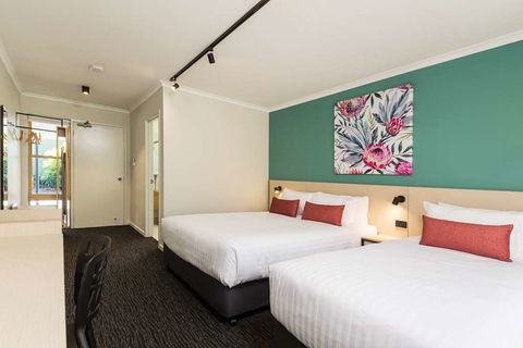 NIghtcap At Balaclava Hotel - Kalgoorlie Accommodation 2
