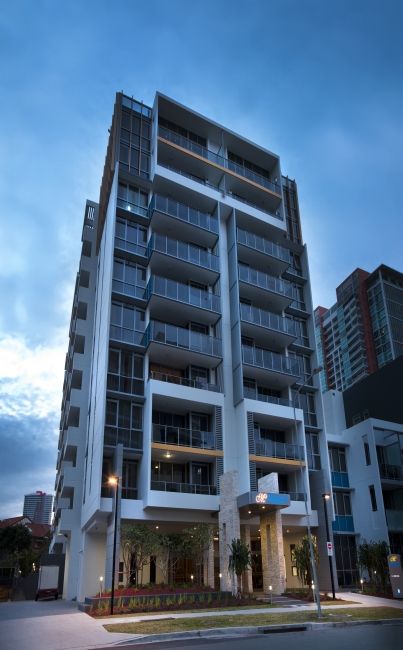 Meriton Suites Southport - Kalgoorlie Accommodation 0