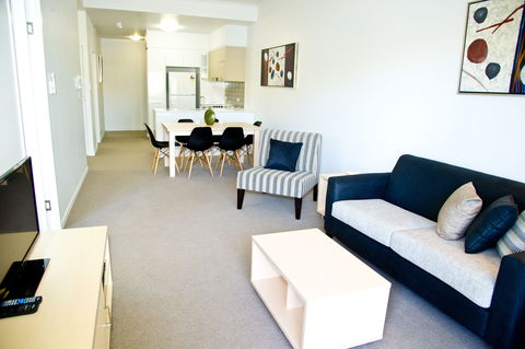 Itara & Jacana Apartments - Kalgoorlie Accommodation 11