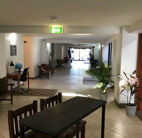 Ayr Traveller's Motel - Kalgoorlie Accommodation 2
