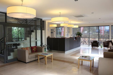 Bairnsdale International - Kalgoorlie Accommodation 1