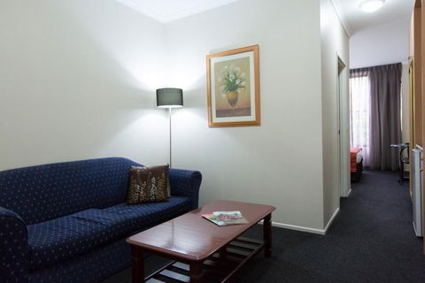 Barkly Motor Lodge - Kalgoorlie Accommodation 8