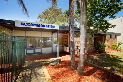 Nightcap at High Flyer Hotel - Kalgoorlie Accommodation 1