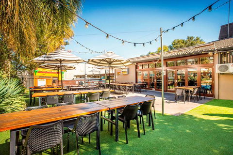 Nightcap at High Flyer Hotel - Kalgoorlie Accommodation 17