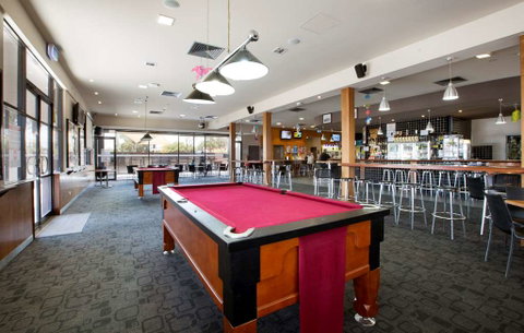Nightcap at Playford Tavern - Kalgoorlie Accommodation 4