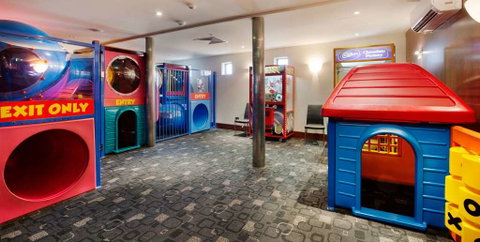 Nightcap at Playford Tavern - Kalgoorlie Accommodation 9
