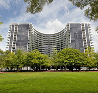 Astra Canberra Manhattan - Kalgoorlie Accommodation