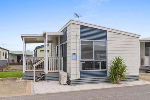 Discovery Parks Adelaide Beachfront - Kalgoorlie Accommodation 2