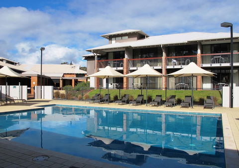Margarets in Town Apartments - Kalgoorlie Accommodation 0
