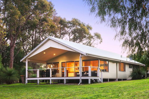 Acacia Chalets Margaret River - Kalgoorlie Accommodation 0
